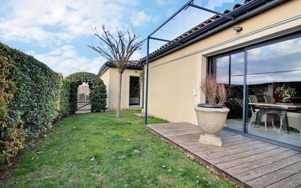 Maison à vendre    3 pièces • 129 m2 Carpentras