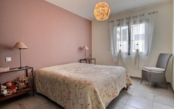 Maison à vendre    3 pièces • 129 m2 Carpentras