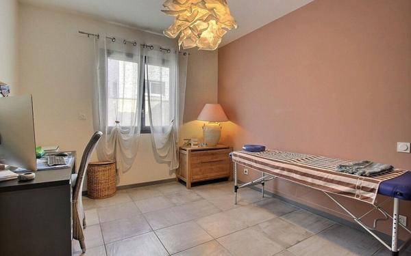 Maison à vendre    3 pièces • 129 m2 Carpentras