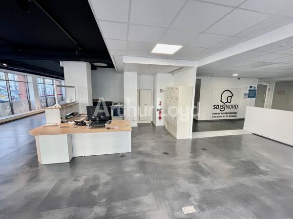 Bureaux et commerces en location vente à Lille avec terrasse accessible
