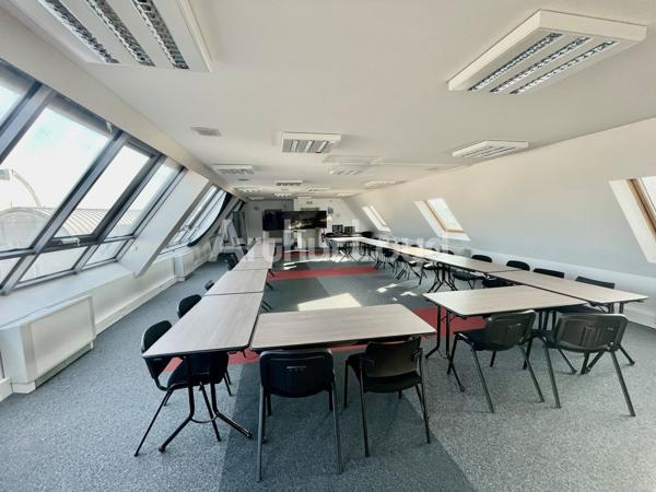 Bureaux et commerces en location vente à Lille avec terrasse accessible