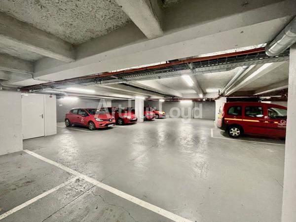 Bureaux et commerces en location vente à Lille avec terrasse accessible