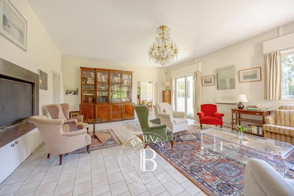 Saint-Cloud, Appartement 3 Chambres -  140 m² à vendre