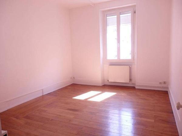 Appartement 2 pièces                                        - 38000 Grenoble Réf : 5495