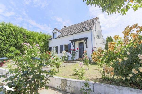 Maison à vendre 263 300 € Mantes-la-Ville 5 p 104 m² DPE D