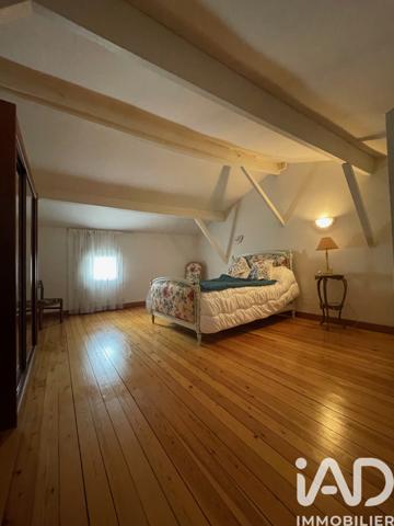 Maison à vendre 9 pièces 222 m² Lamothe-Montravel