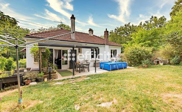 Maison
         6 pièces
        - 129 m² 379 000 € *
