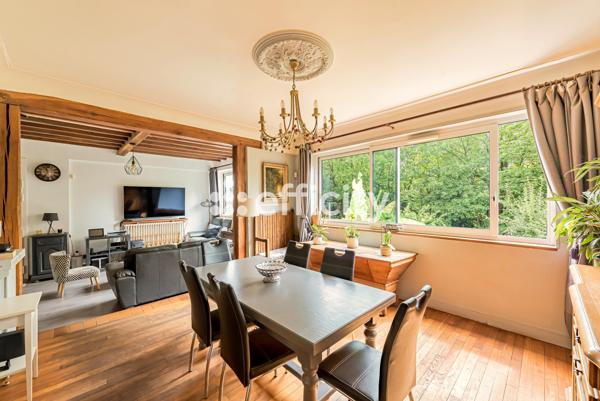 Maison
         6 pièces
        - 129 m² 379 000 € *