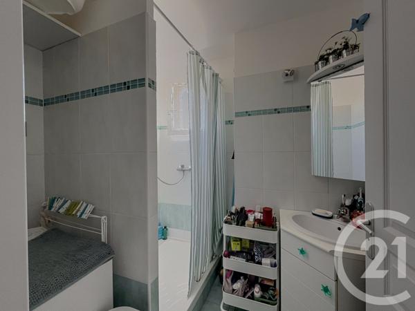 Appartement F3 à vendre  3 pièces - 66,54 m2 MARSEILLE - 13013