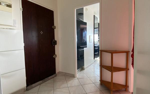 Appartement à louer    3 pièces • 65 m2 Chennevières-sur-Marne