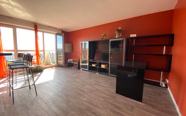 Appartement à louer    3 pièces • 65 m2 Chennevières-sur-Marne