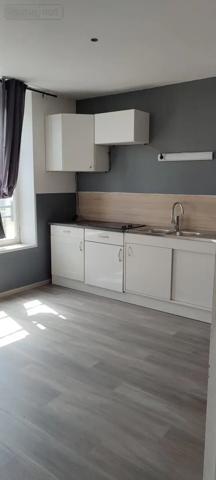 Location - Appartement Châlons-en-Champagne 51000 1 pièce 37 m 2