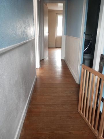 Un bel espace de vie tout proche des chemins de randonnée de la Ria