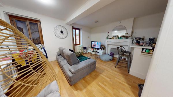 Immeuble de rapport au cœur de Bourgoin-Jallieu – Rentabilité brute > 9 %