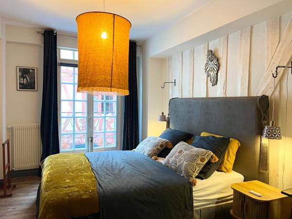 Appartement de caractère - 108m2 - 4 pièces - VIEUX MANS