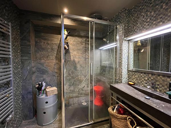 Appartement de caractère - 108m2 - 4 pièces - VIEUX MANS