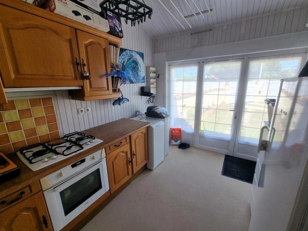 DOLUS D'OLERON (17), Superbe demeure contemporaine 11 pièces 236m² dont 191m² habitable terrain clos murs 677m²