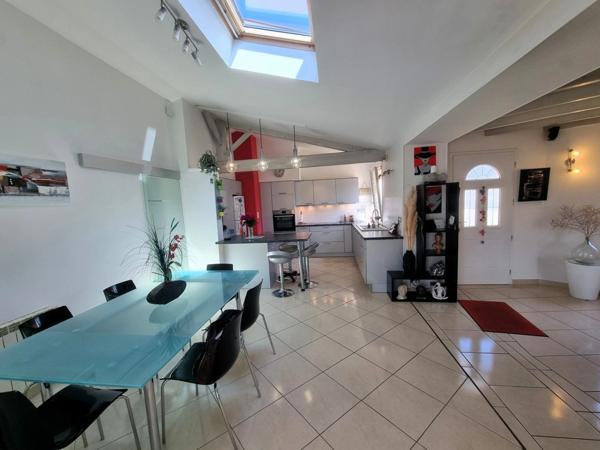 DOLUS D'OLERON (17), Superbe demeure contemporaine 11 pièces 236m² dont 191m² habitable terrain clos murs 677m²