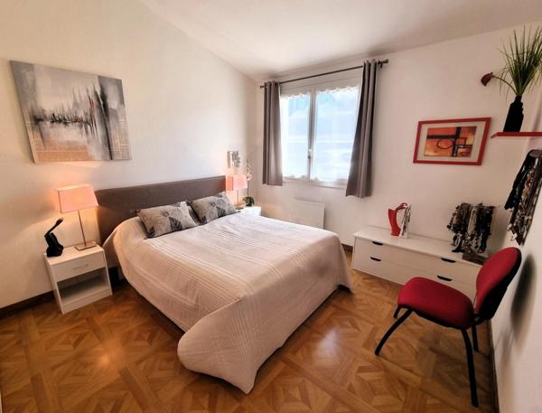 DOLUS D'OLERON (17), Superbe demeure contemporaine 11 pièces 236m² dont 191m² habitable terrain clos murs 677m²