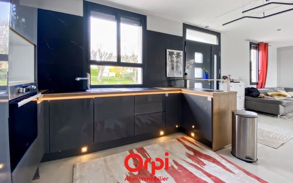 Maison à vendre    6 pièces • 177 m2 Prémilhat