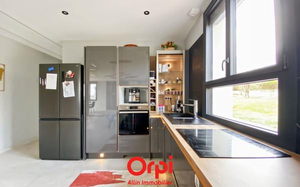 Maison à vendre    6 pièces • 177 m2 Prémilhat