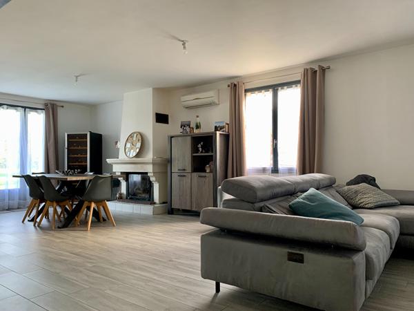 Maison Fressines 6 pièce(s) 128.50 m2, Fressines 79370