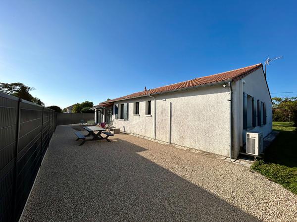 Maison Fressines 6 pièce(s) 128.50 m2, Fressines 79370