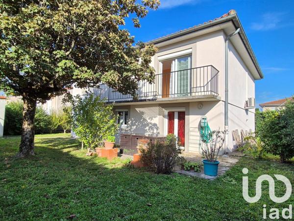 Maison 4 pièces de 111 m² à Aussillon (81200)