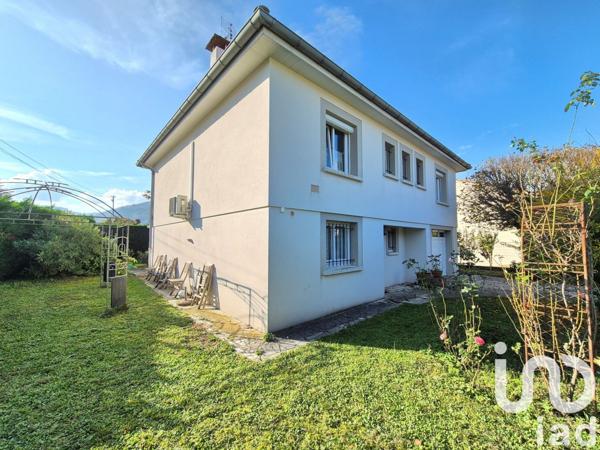 Maison 4 pièces de 111 m² à Aussillon (81200)