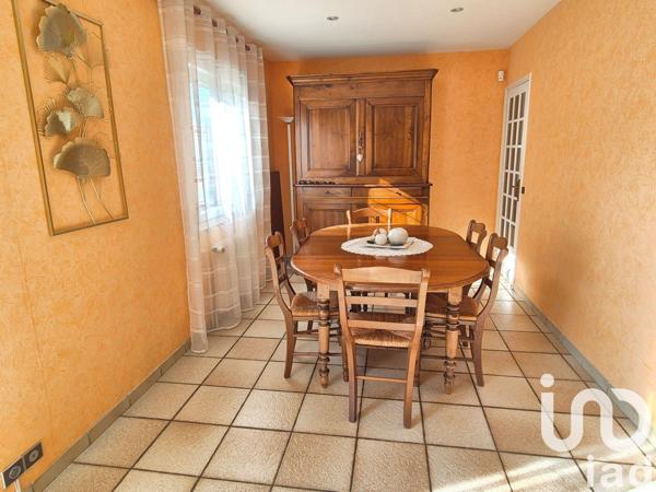 Maison 4 pièces de 111 m² à Aussillon (81200)