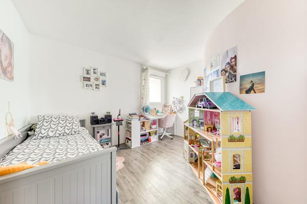 APPARTEMENT 5 PIECES PRINCIPALES