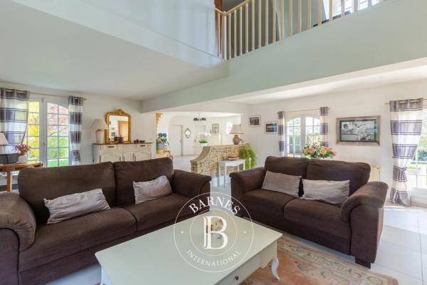 Orgeval, Maison 5 Chambres -  232 m² à vendre