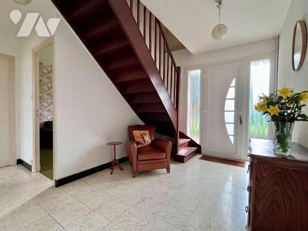 Superbe cadre de vie !!! propriété à vendre à HOULLE 62910  
En impasse, grande maison de fami...