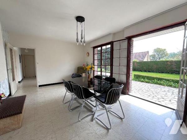 Superbe cadre de vie !!! propriété à vendre à HOULLE 62910  
En impasse, grande maison de fami...