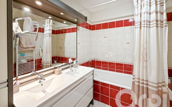 Appartement à vendre    3 pièces •  Saint-Paul-Trois-Châteaux