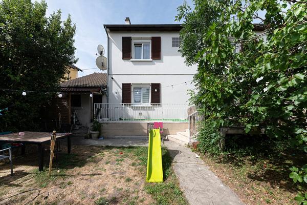 Maison Vaires Sur Marne 5 pièce(s) 147 m2
