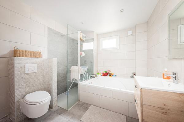 Maison Vaires Sur Marne 5 pièce(s) 147 m2