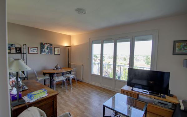 Appartement à vendre    3 pièces • 60,54 m2 Orléans