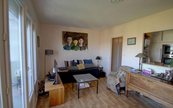 Appartement à vendre    3 pièces • 60,54 m2 Orléans