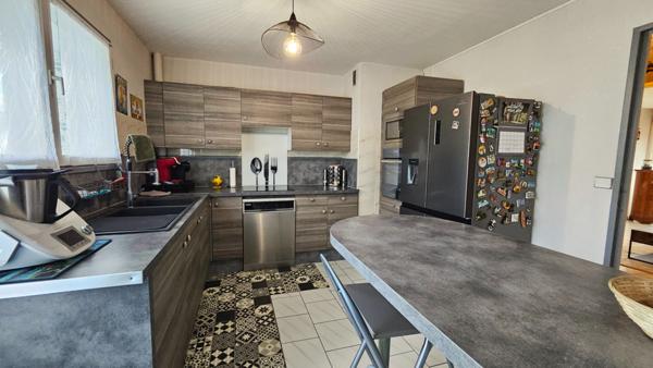 Appartement 7 pièce(s) - 5 chambres , proche commodités