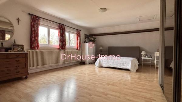 Maison à vendre 7 pièces de 250 m²