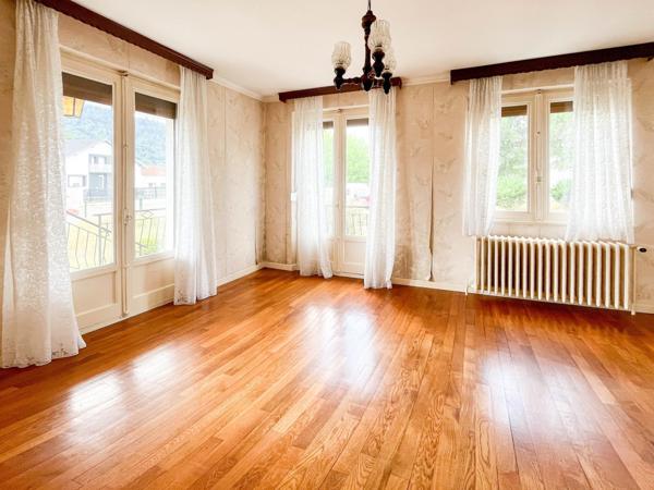 Maison traditionnelle 83m2 T4 sur sous-sol