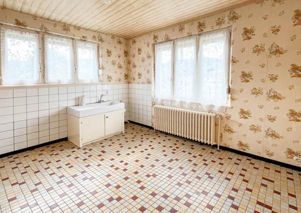 Maison traditionnelle 83m2 T4 sur sous-sol