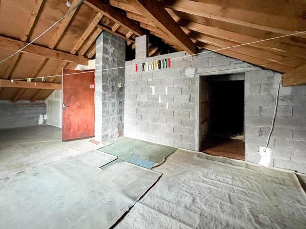 Maison traditionnelle 83m2 T4 sur sous-sol