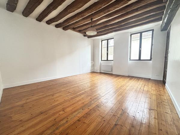 À vendre : Appartement 1 pièce au coeur de Pontoise €99 000 ** - Référence 11209