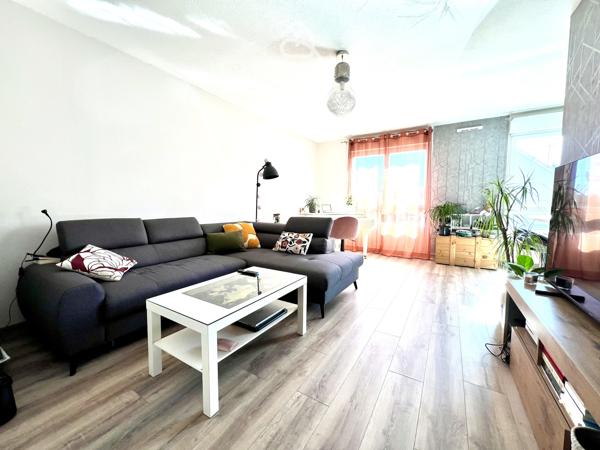 Appartement
                                                                                                                                                                                                                                                                                                                        3 pièce(s)                                                                                                                                                                                                          2 chambre(s)                                                                                                                                                                                                          63.05  m²