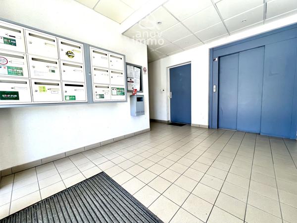 Appartement
                                                                                                                                                                                                                                                                                                                        3 pièce(s)                                                                                                                                                                                                          2 chambre(s)                                                                                                                                                                                                          63.05  m²