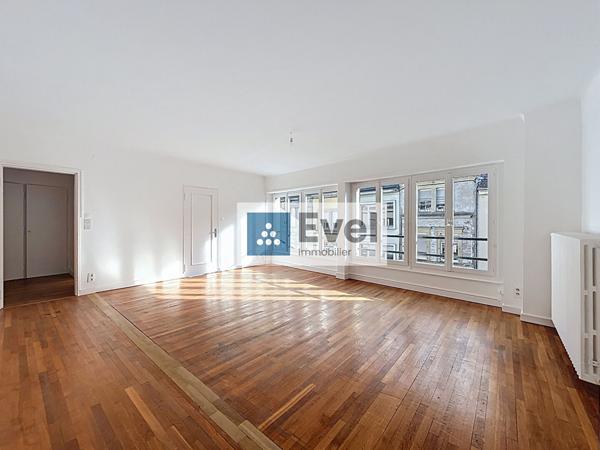 À louer appartement entièrement rénové 5 pièces au centre-ville de Saint-Avold