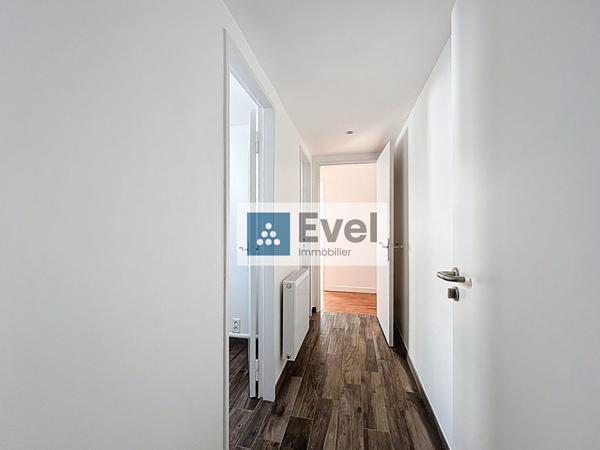 À louer appartement entièrement rénové 5 pièces au centre-ville de Saint-Avold