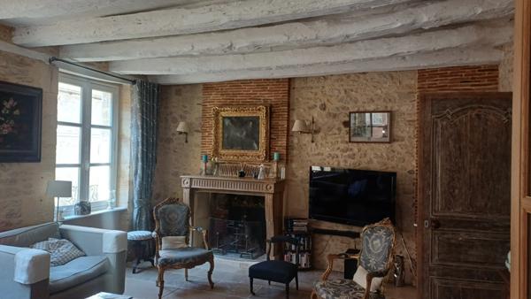 Maison à vendre 6 pièces LE BUGUE (24)